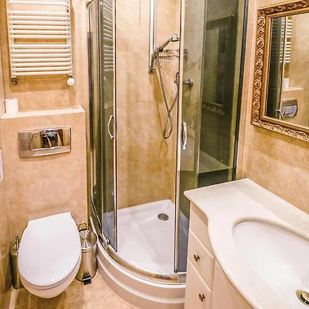 2 Bedroom Gorgeous In
