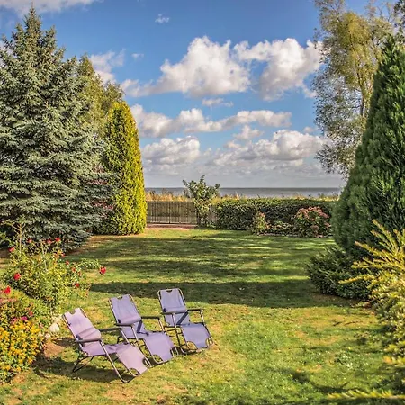 Nyaraló With Fireplace I