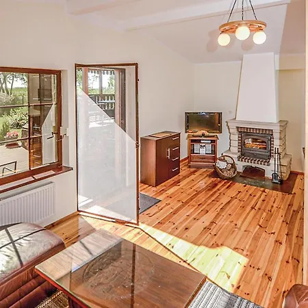 With Fireplace I Semesterbostad