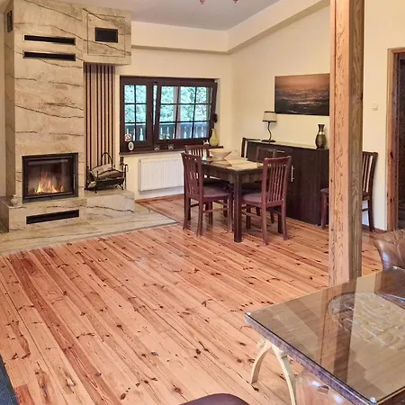 펜션 2 Bedroom Gorgeous Home In Nowe Warpno 노베 바르프노